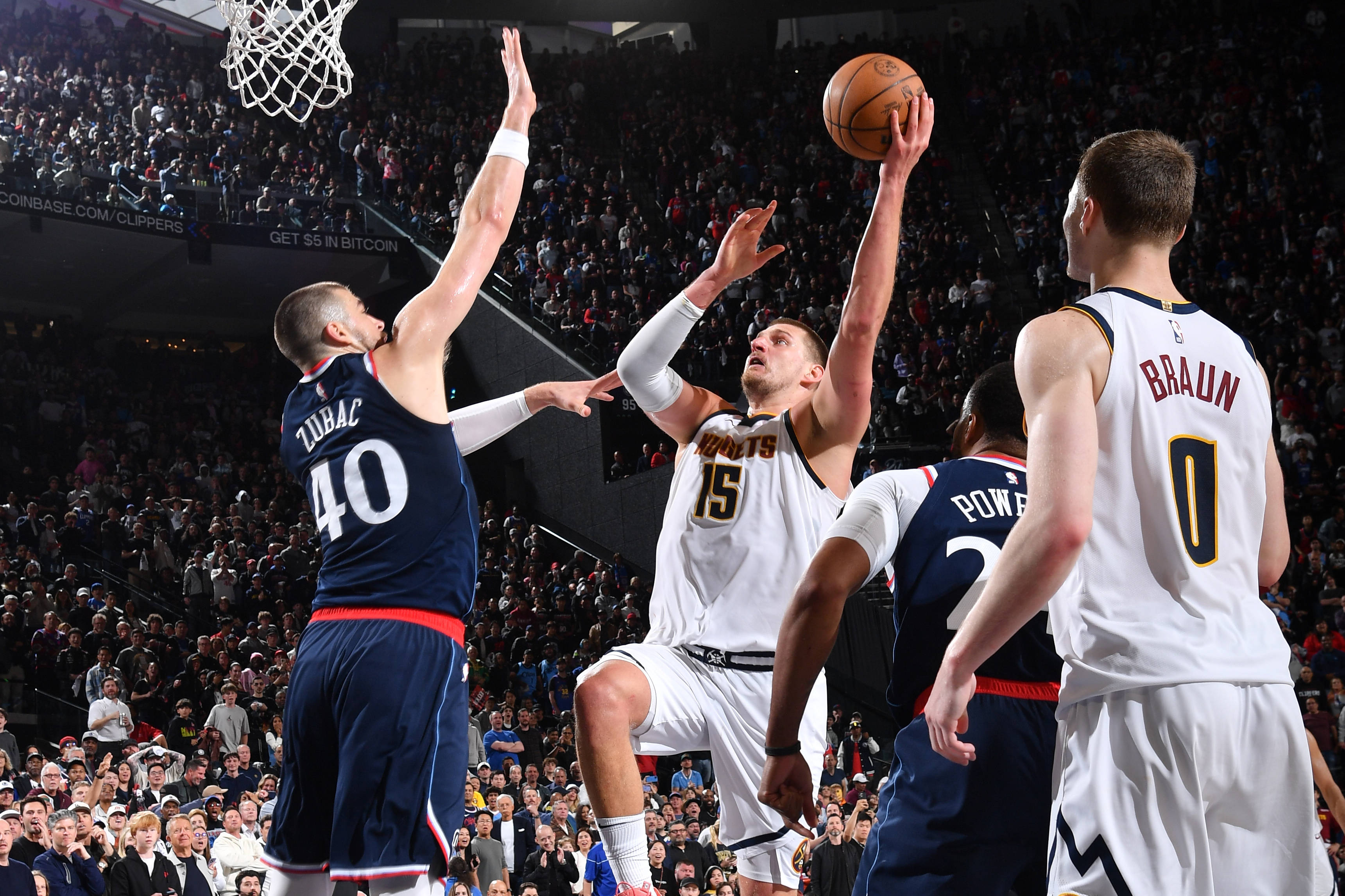 九游体育今晚突围战来临，芝加哥公牛围绕CBA季后赛绝杀压哨，气氛紧张，赛程密集仍需轮换的简单介绍