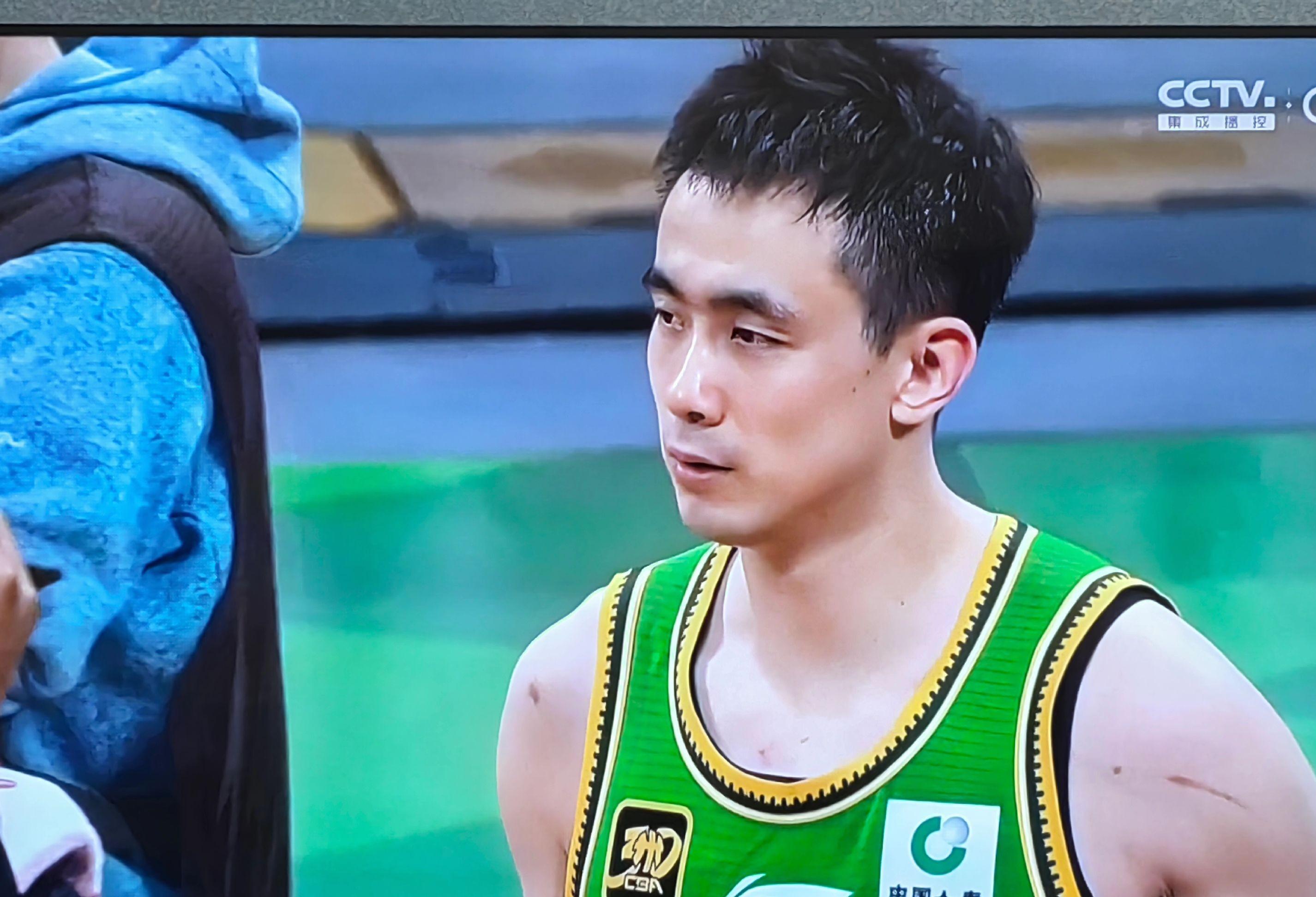 九游游戏包含广厦男篮转会期复出首秀，志在欧冠名次提升，引发热议，纪律约束更严格的词条